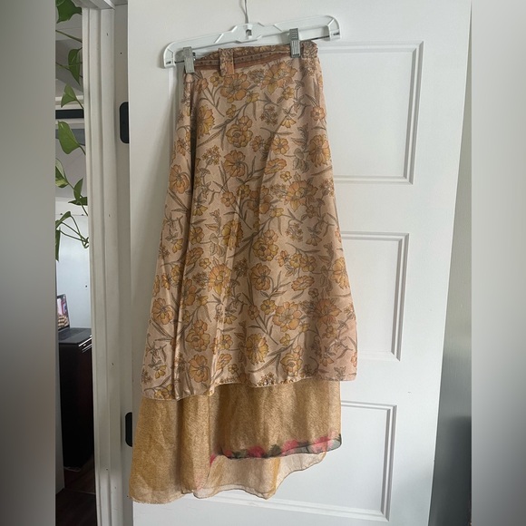 100% Silk Skirt from Nepal - Picture 1 of 7